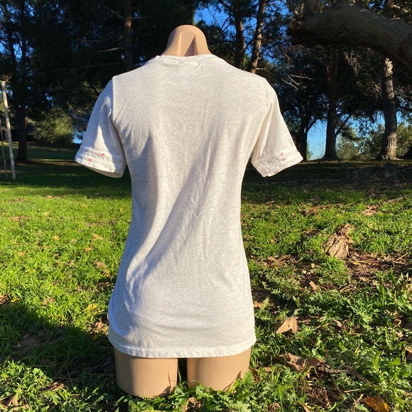 Chicago cubs women’s medium baseball graphic Cream/pink T-shirt - Picture 3 of 9